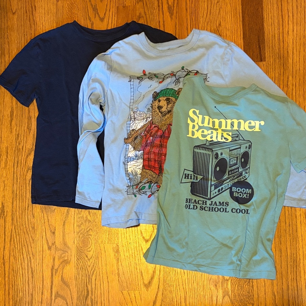 Happy Kids Graphic Tees - Blue and Green size 8